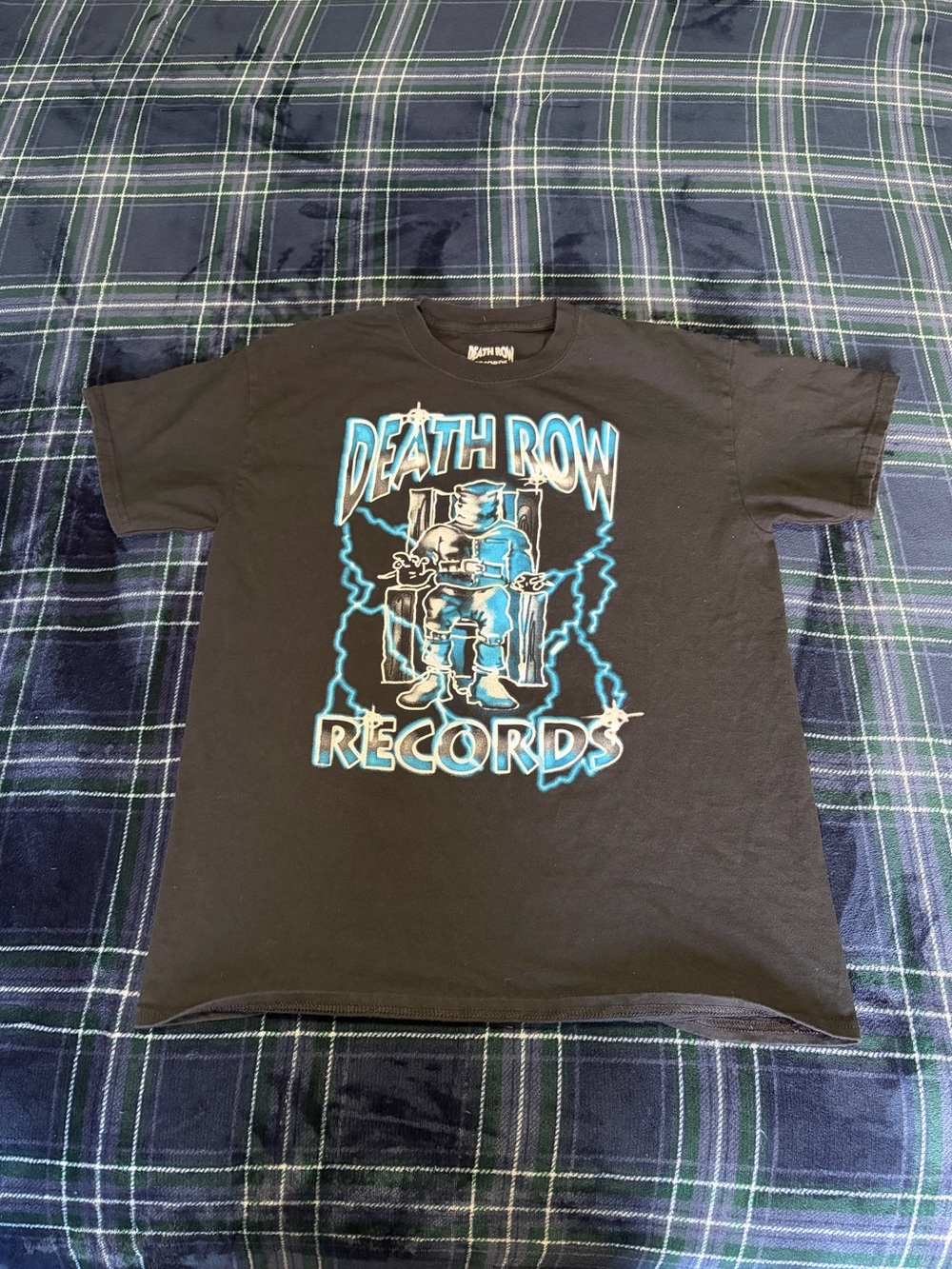 Death Row Records T-shirt w/ blue/white graphic with lightning bolts. Size M.